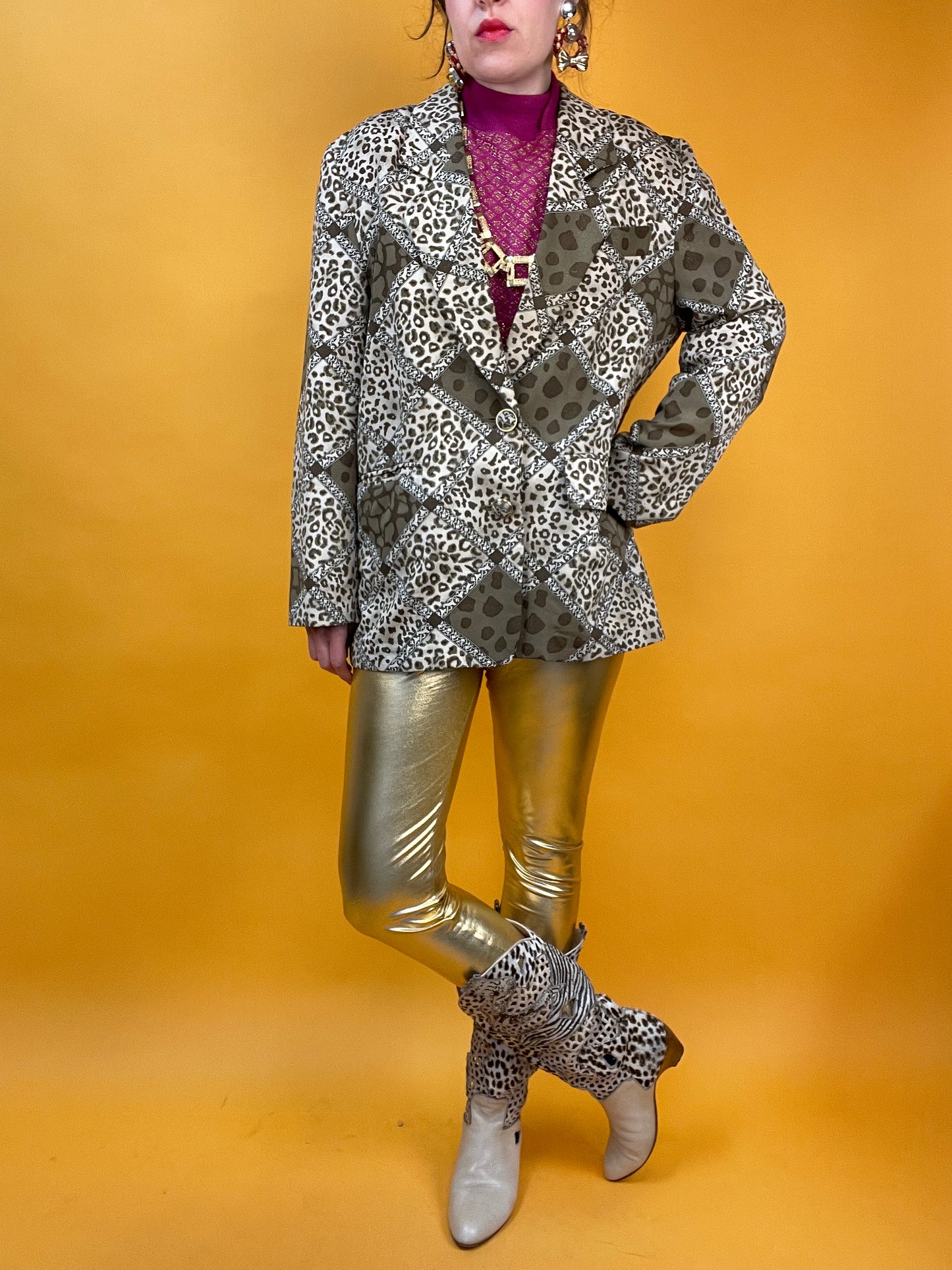 Glitzernd bedruckter Blazer mit ultracoolem Animalprint Patchwork