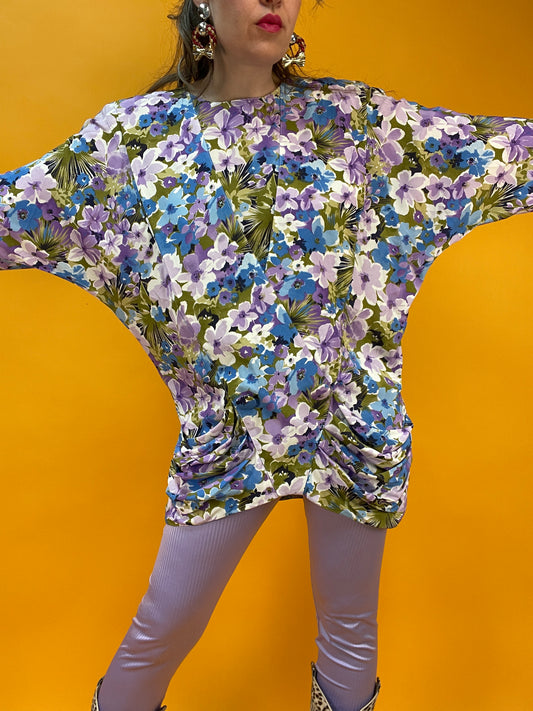 Famose 80s Longblusenkleid mit Blumenprint und Fledermausärmeln