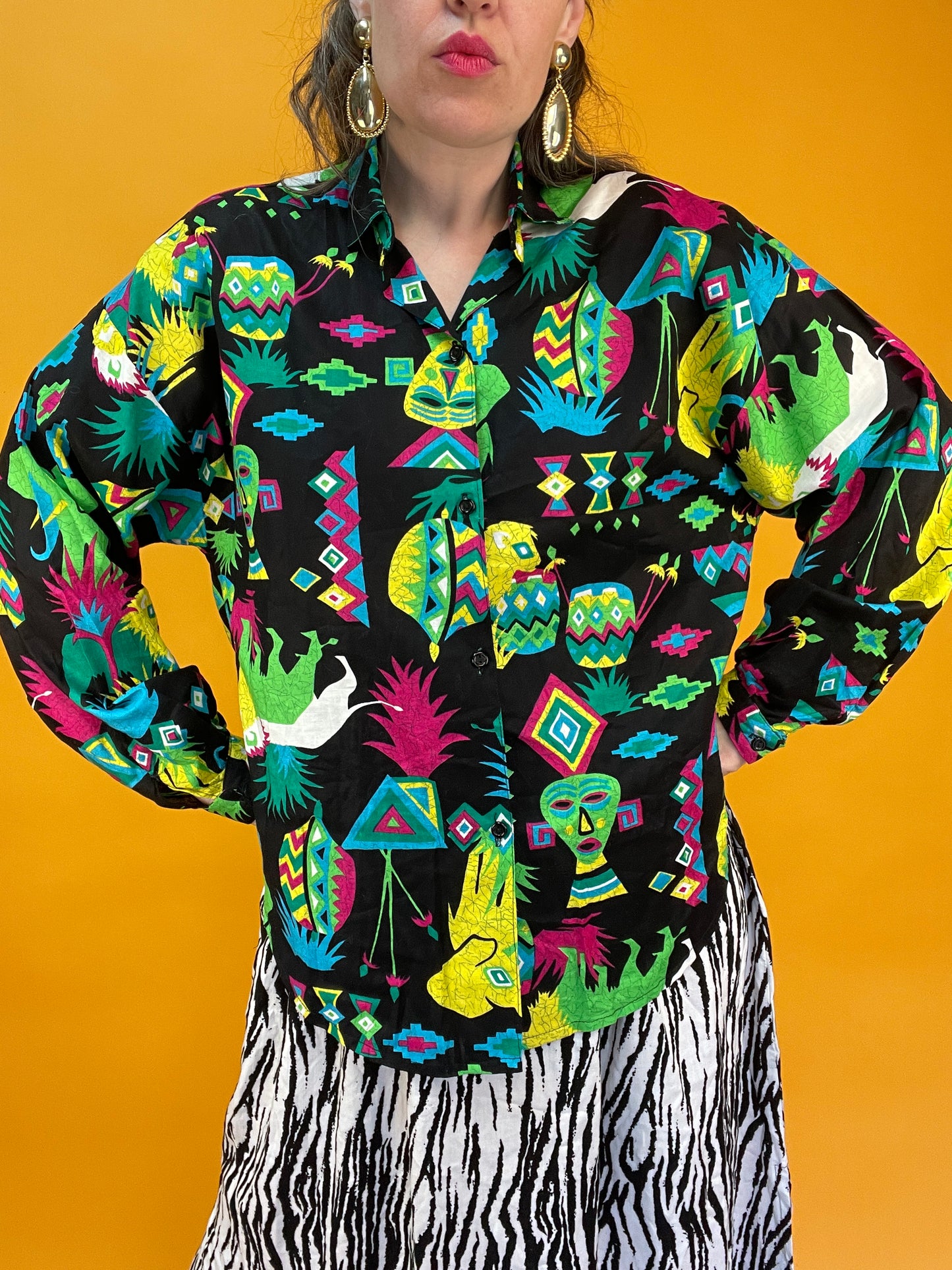 Funky 90s Bluse mit verrücktem Neonprint