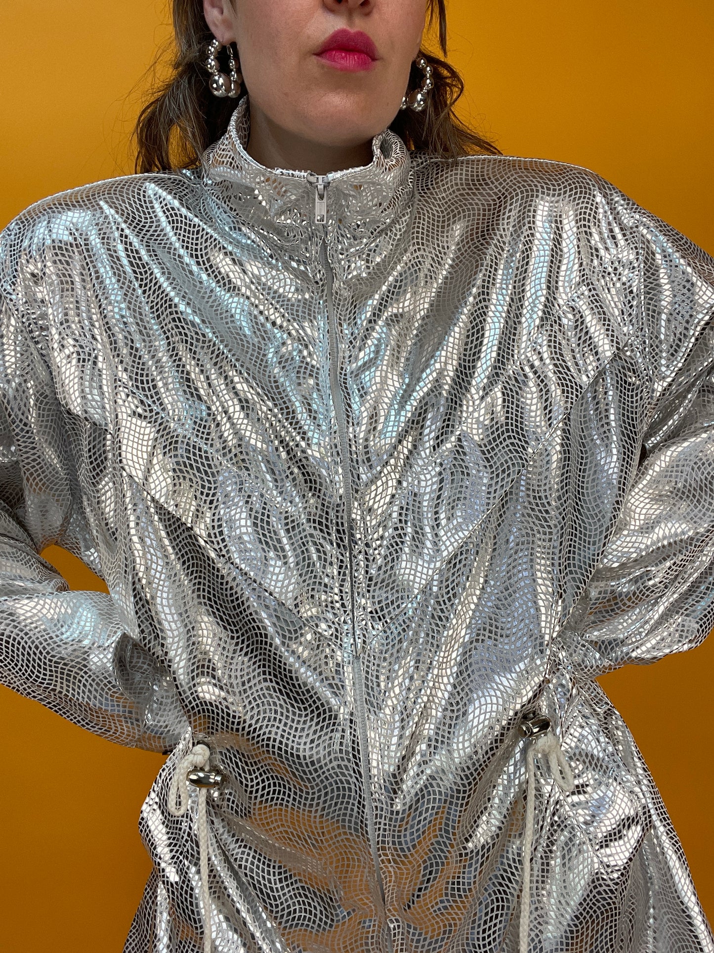 80s/90s Übergangsjacke in ultrastark glänzendem silbernem Discokugel-Print