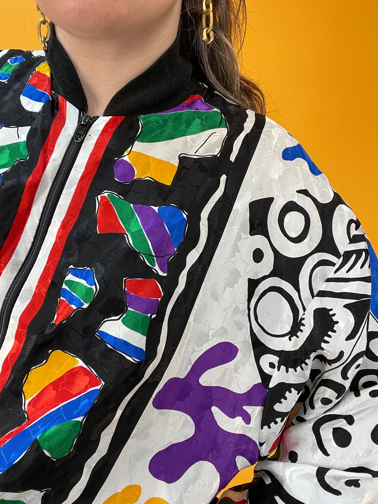 Megacoole Sommerblousonjacke mit maximalistischem 80s/90s Powerprint