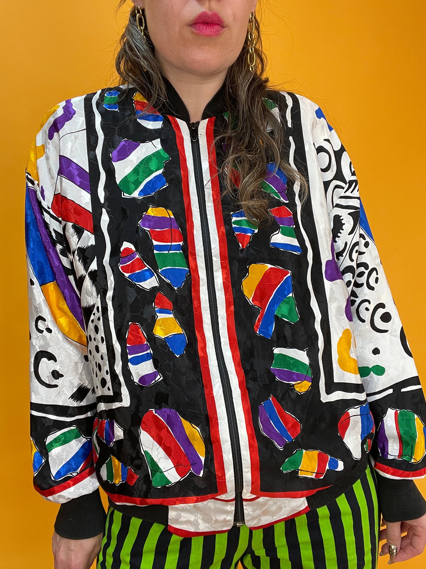 Megacoole Sommerblousonjacke mit maximalistischem 80s/90s Powerprint