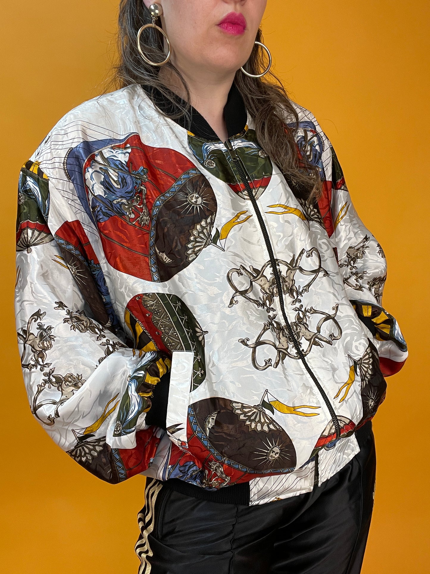 Famos glänzende 80s/90s Blousonjacke mit supercoolem Ballonprint