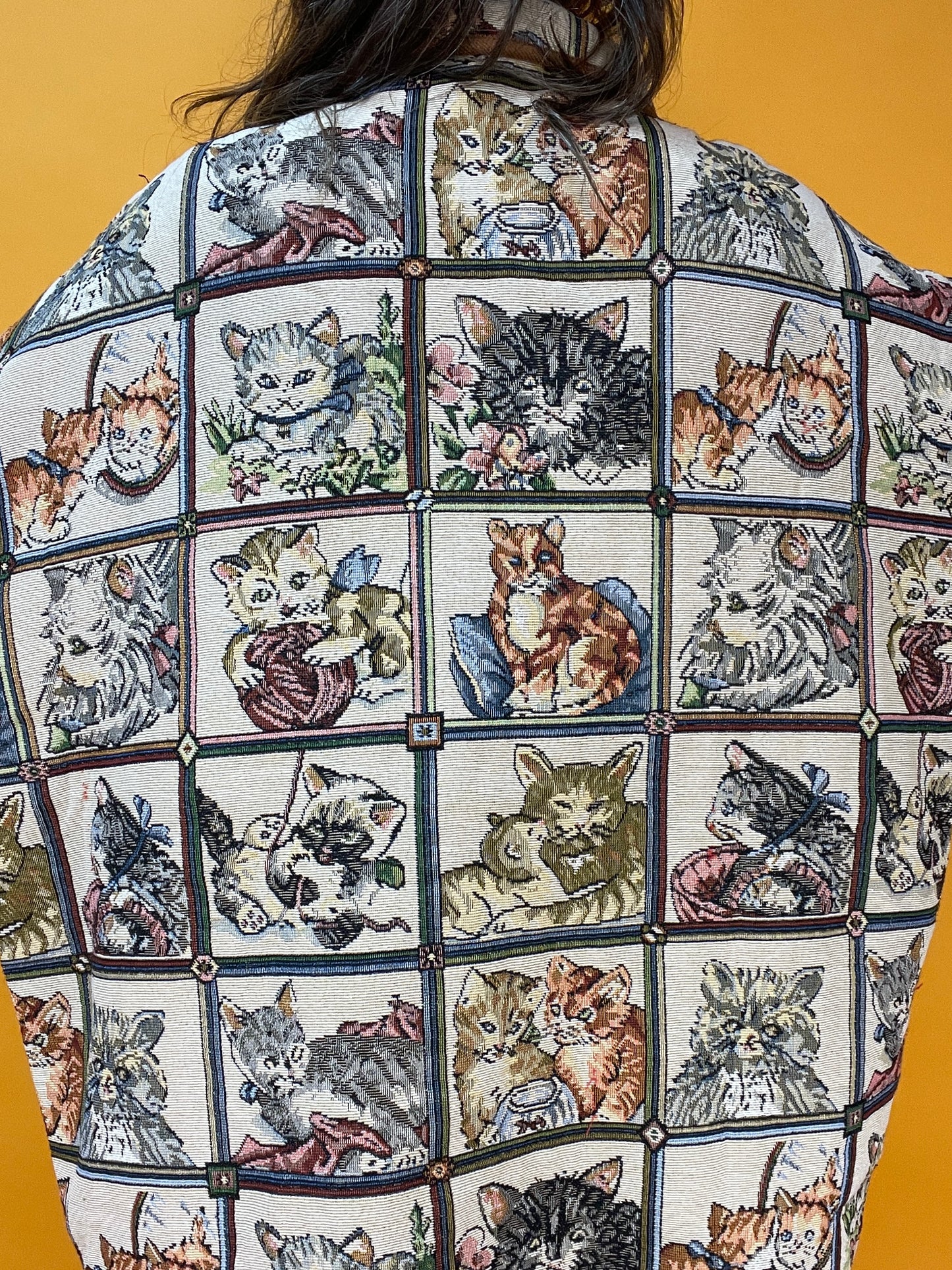 Kitschige Multimotiv-Gobelinjacke für crazy Catlovers
