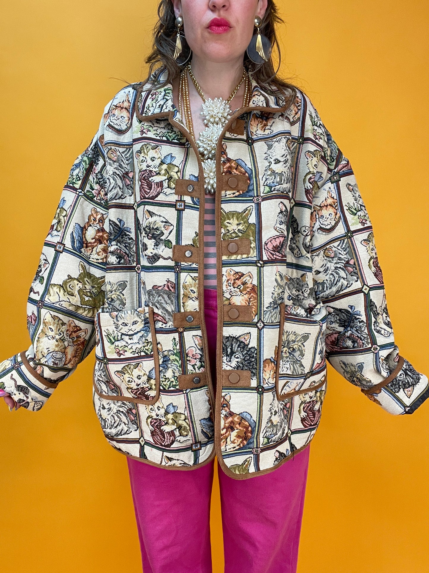 Kitschige Multimotiv-Gobelinjacke für crazy Catlovers