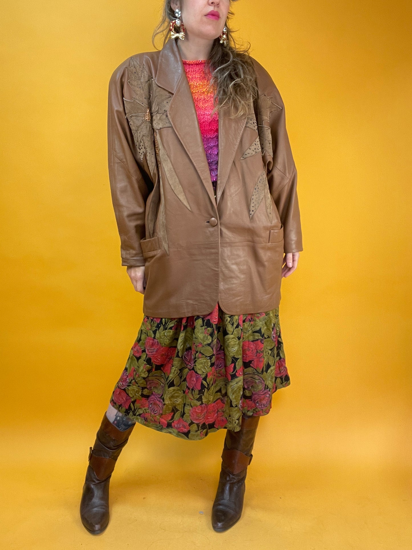 Cognacbraune 80s Lederjacke mit fetten Applikationen