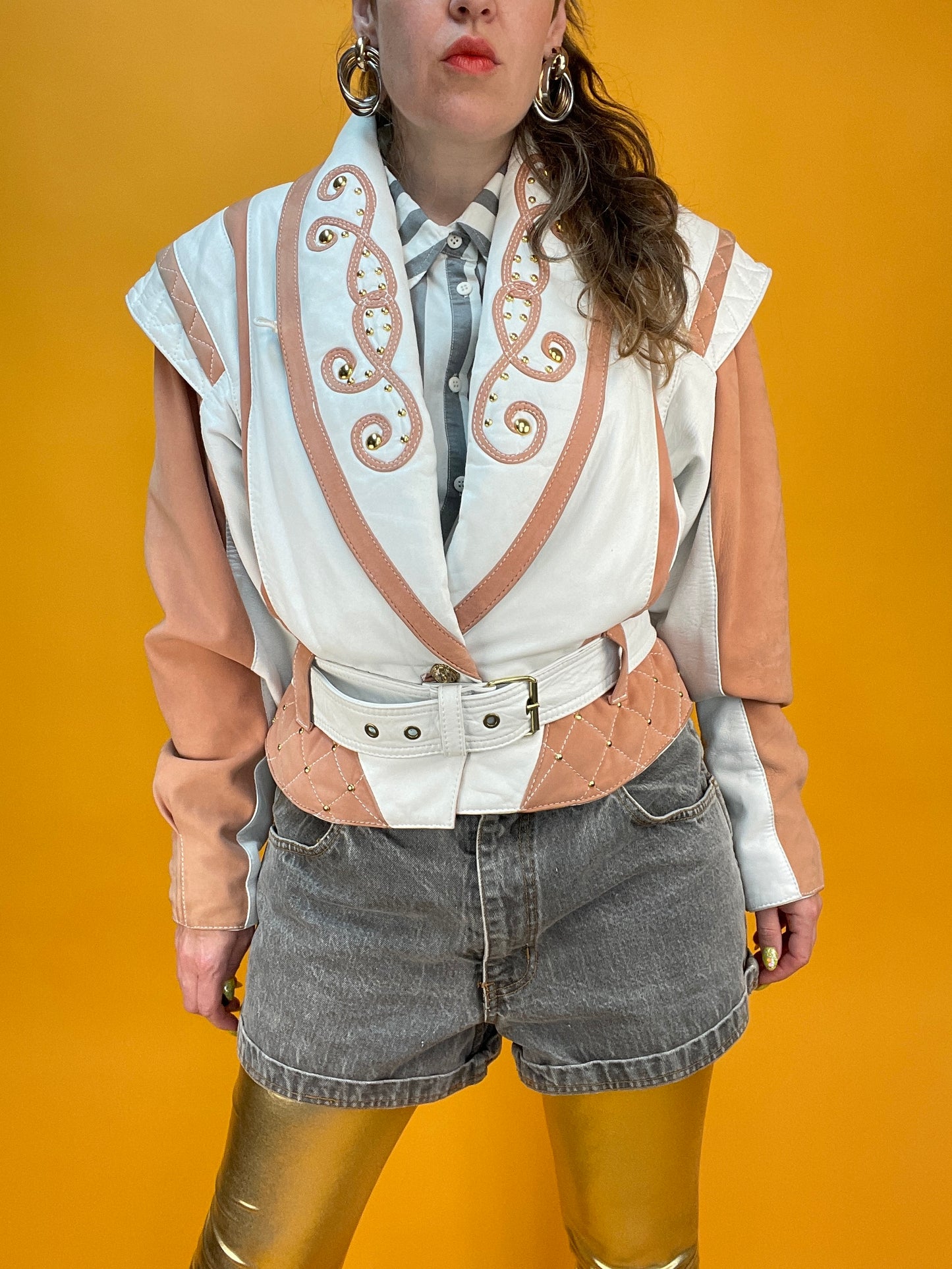 Roséfarbene 80s Patchwork-Lederjacke im edgy Bikerstil