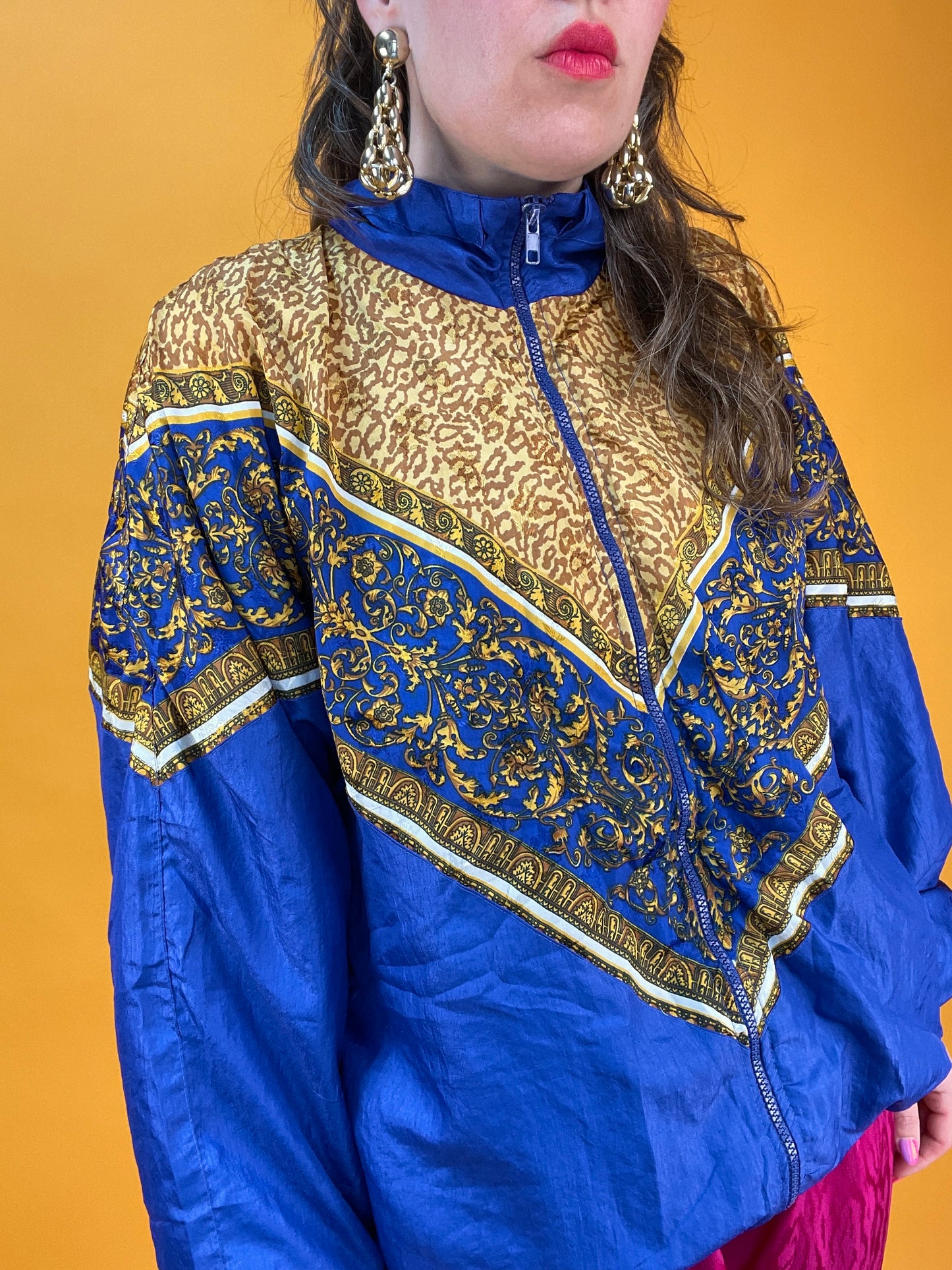 Königsblaue 80s Trainingsjacke mit Leoparden-Barockprint