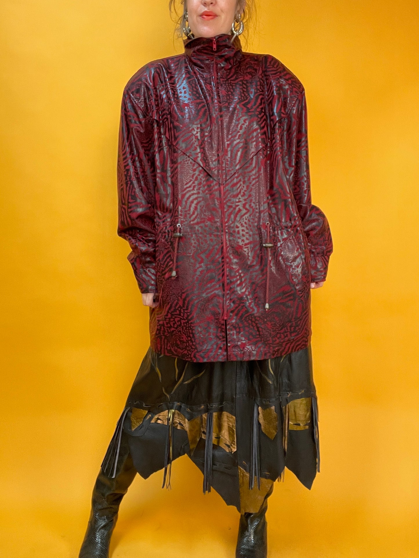 Dünne 80s/90s Übergangsjacke mit Wetlook-Animalprint