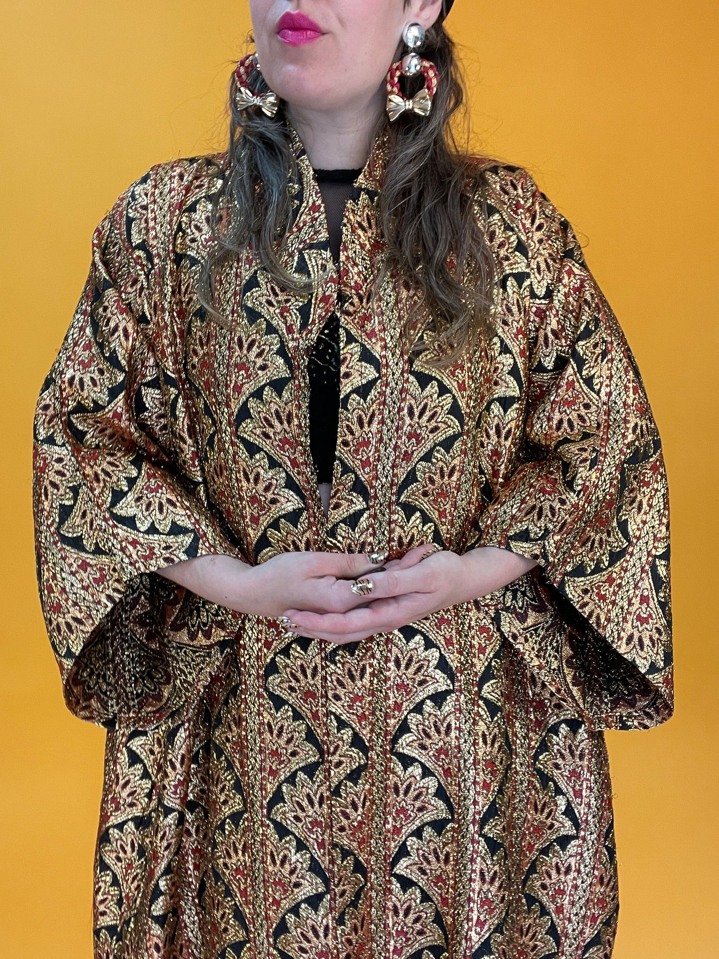 Famoser langer Kimono aus schimmerndem Lurex