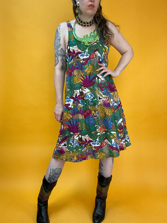 Hängerchen mit all-over Print aus exotischen Tieren und Pflanzen