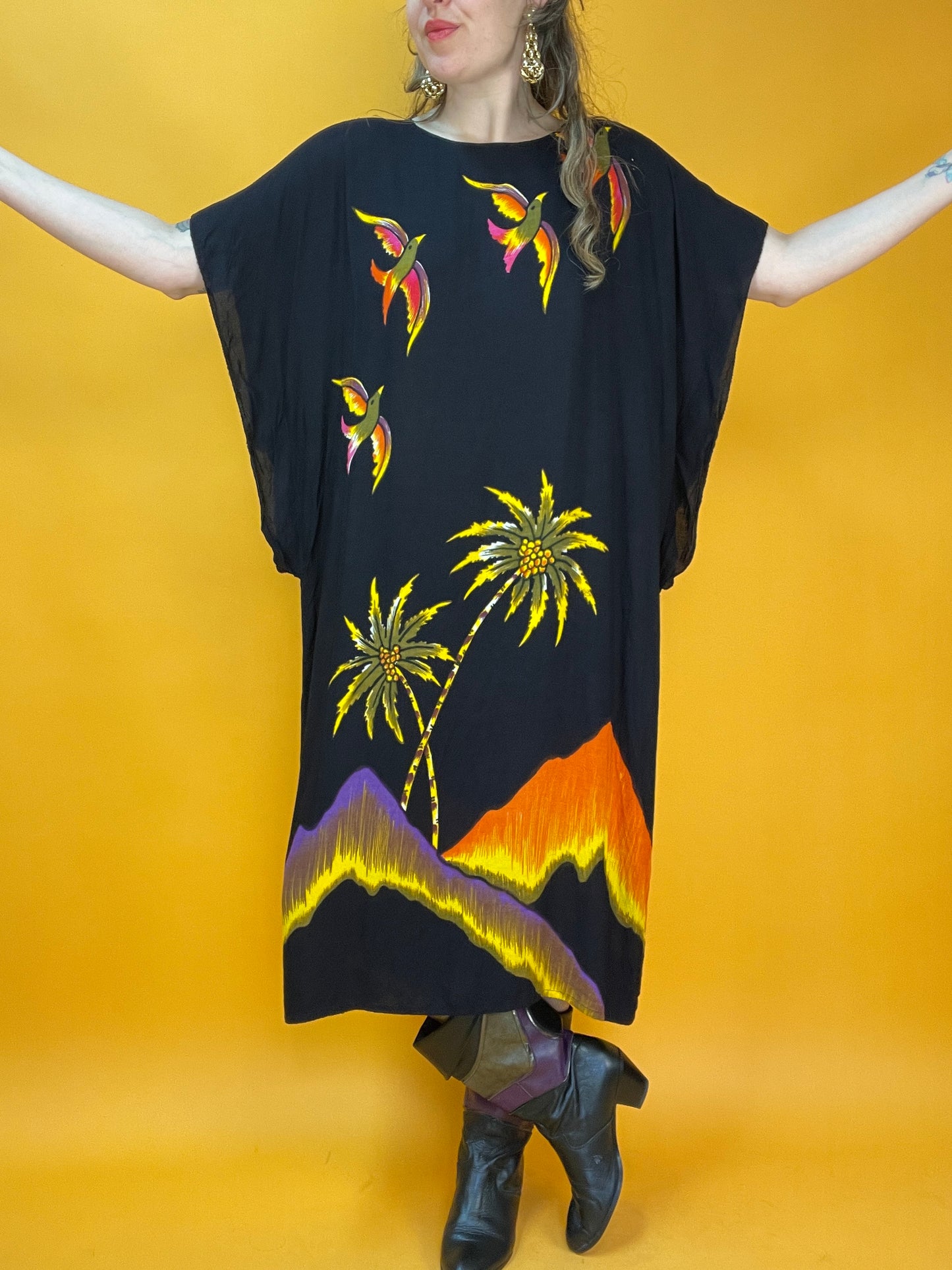 Herrlich dünnes Kaftankleid mit funky Beachvibeprint