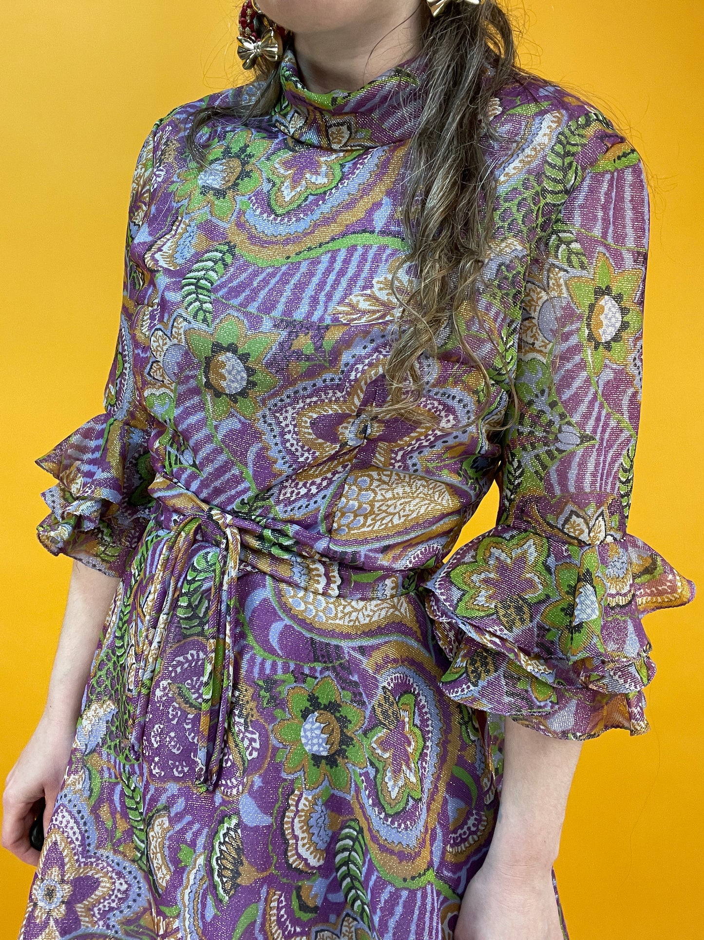Entzückendes 60s Lurexkleid mit Rüschenärmeln