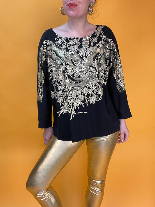 Glamouröses Longsleeve mit goldener Schlange im Blätterwald