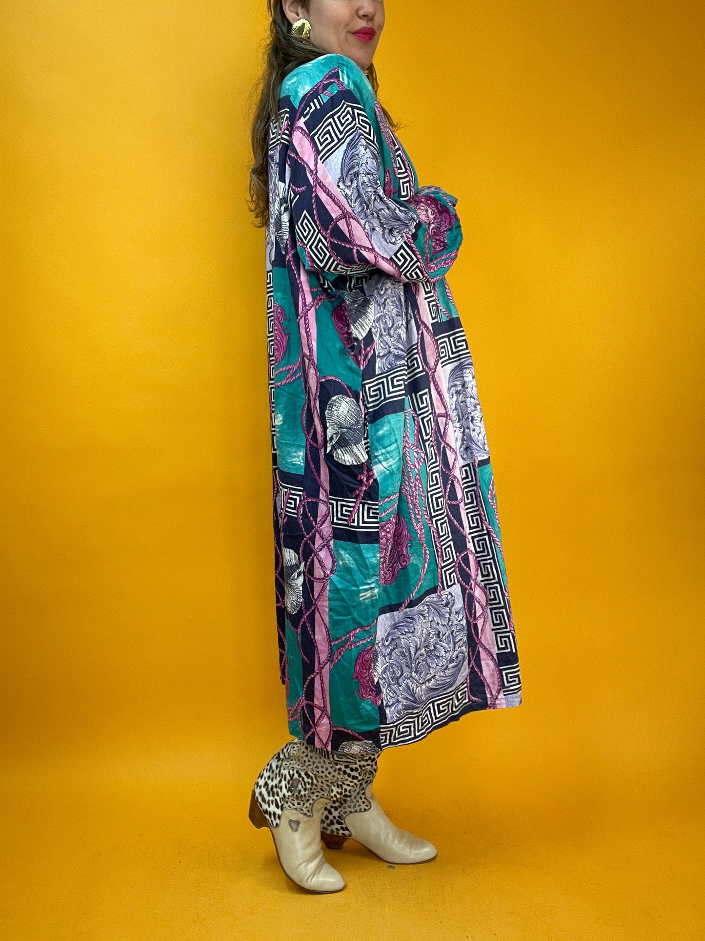 Morning-Gown aus flanelligem Material mit 80s/90s signature Barockprint