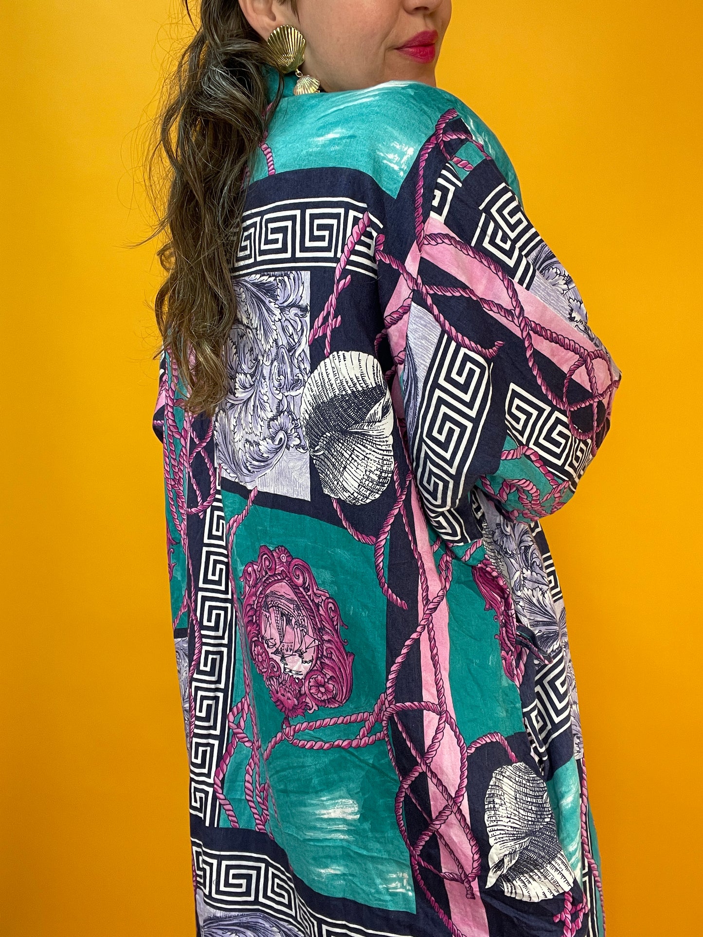 Morning-Gown aus flanelligem Material mit 80s/90s signature Barockprint