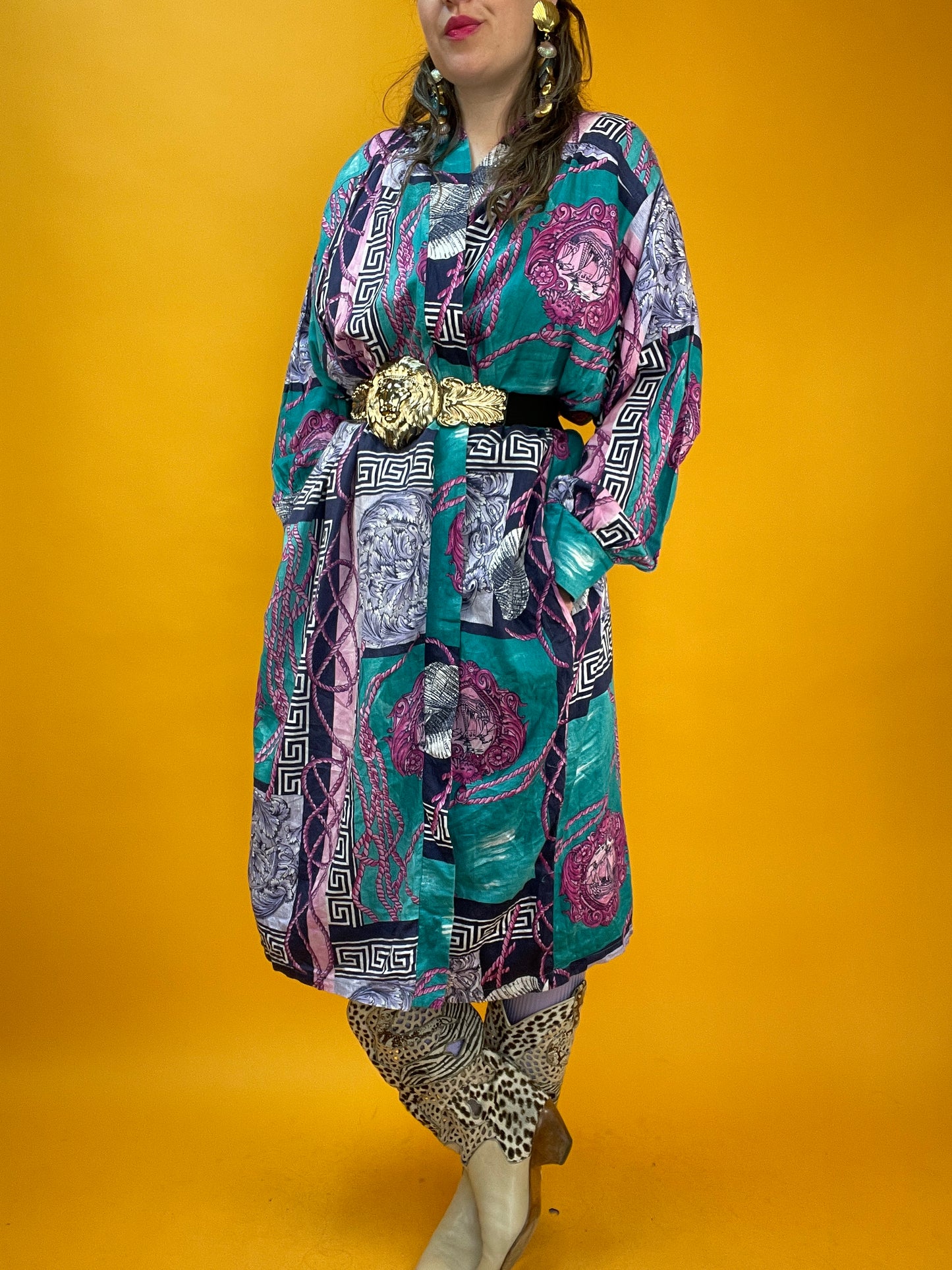 Morning-Gown aus flanelligem Material mit 80s/90s signature Barockprint