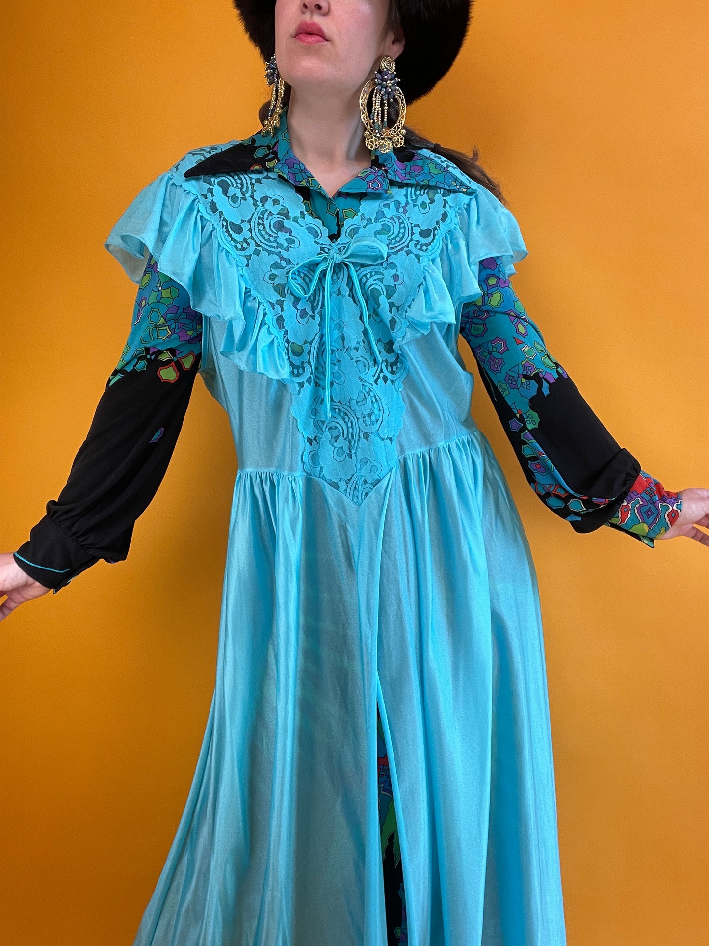 80s Nightgown mit opulentem Spitzenbesatz