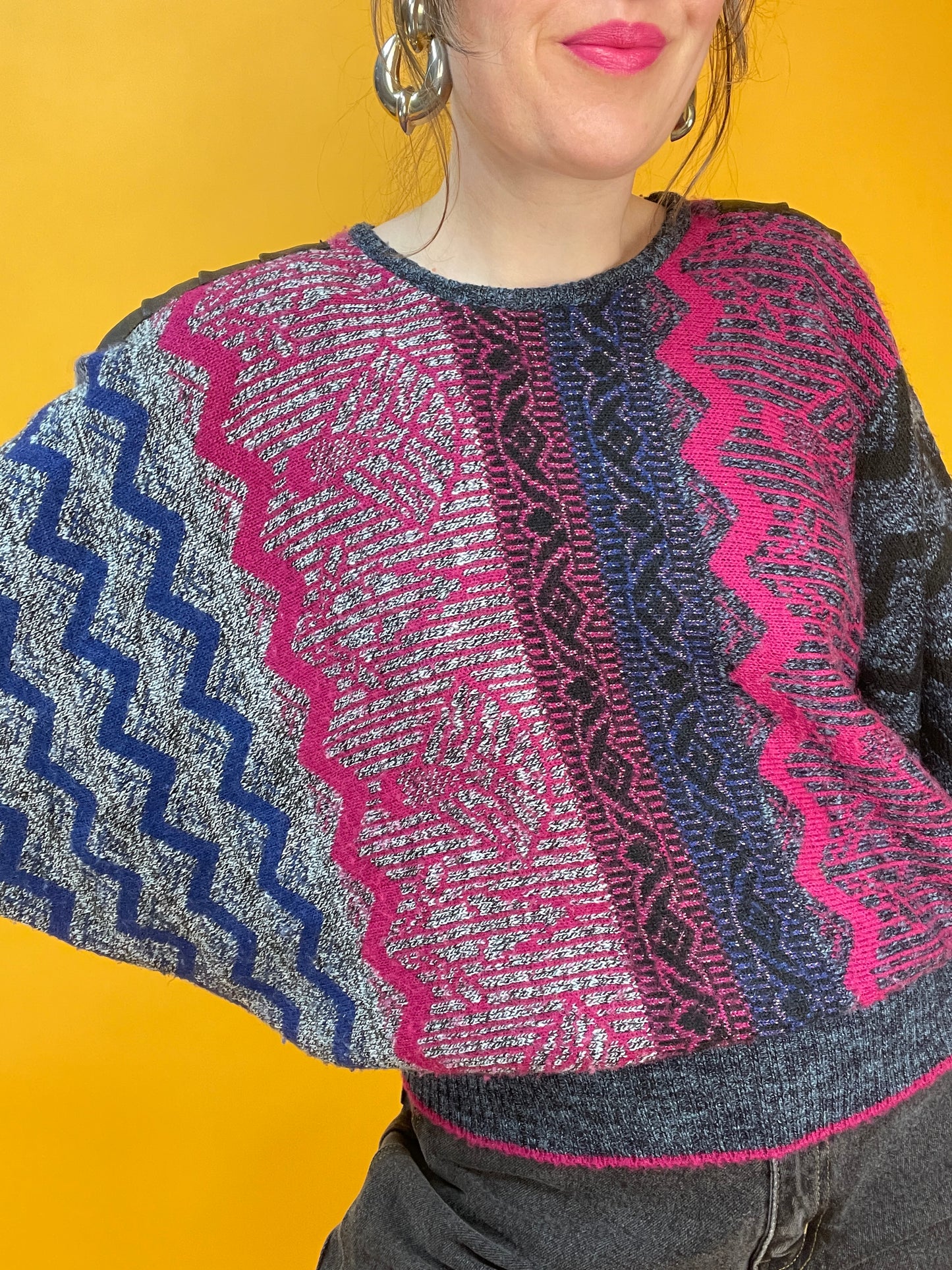 Lässiger 80s Fledermaus-Sweater mit supercoolem Strickmuster