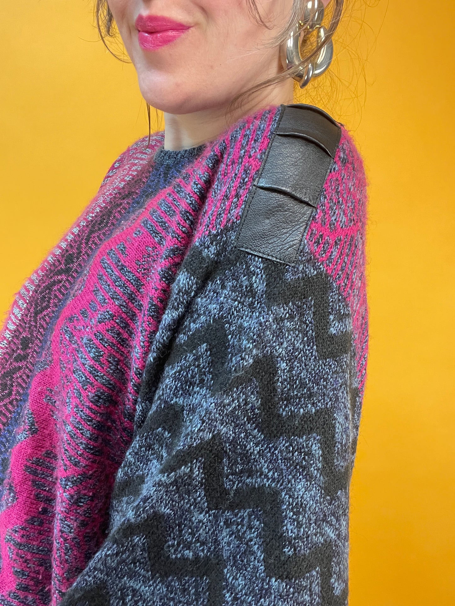 Lässiger 80s Fledermaus-Sweater mit supercoolem Strickmuster