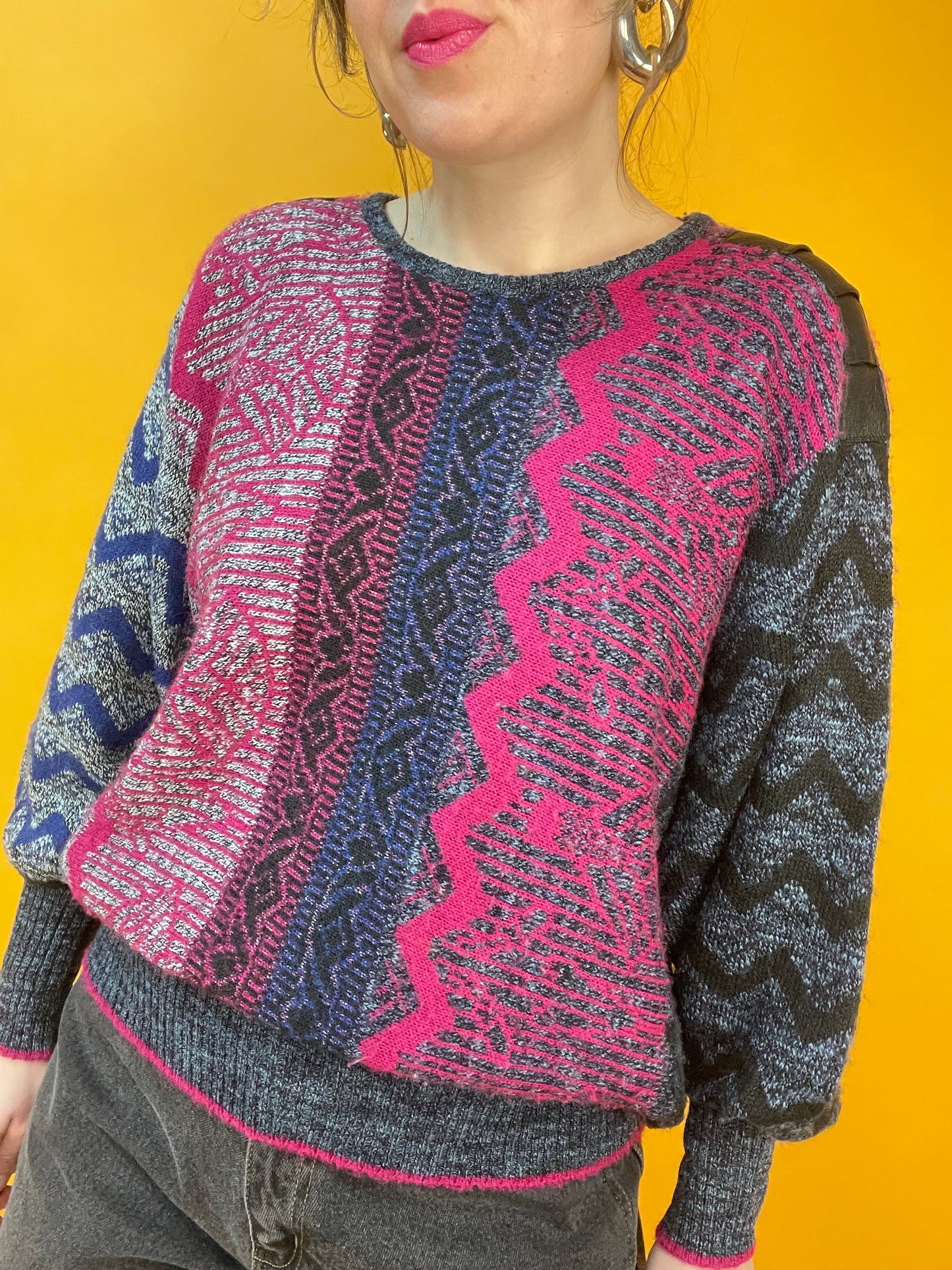 Lässiger 80s Fledermaus-Sweater mit supercoolem Strickmuster