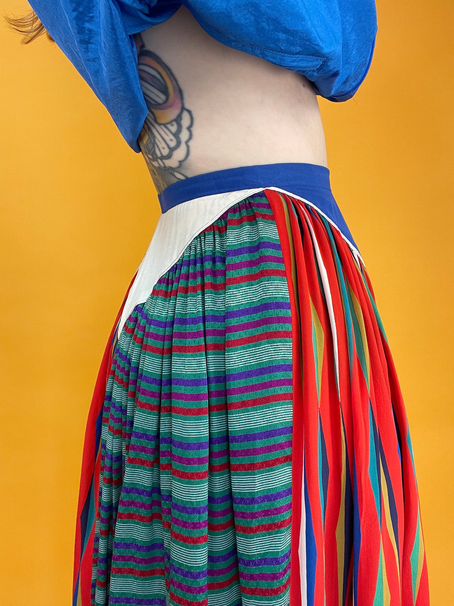 Funky handmade Midirock aus supercoolen Knüllerprints