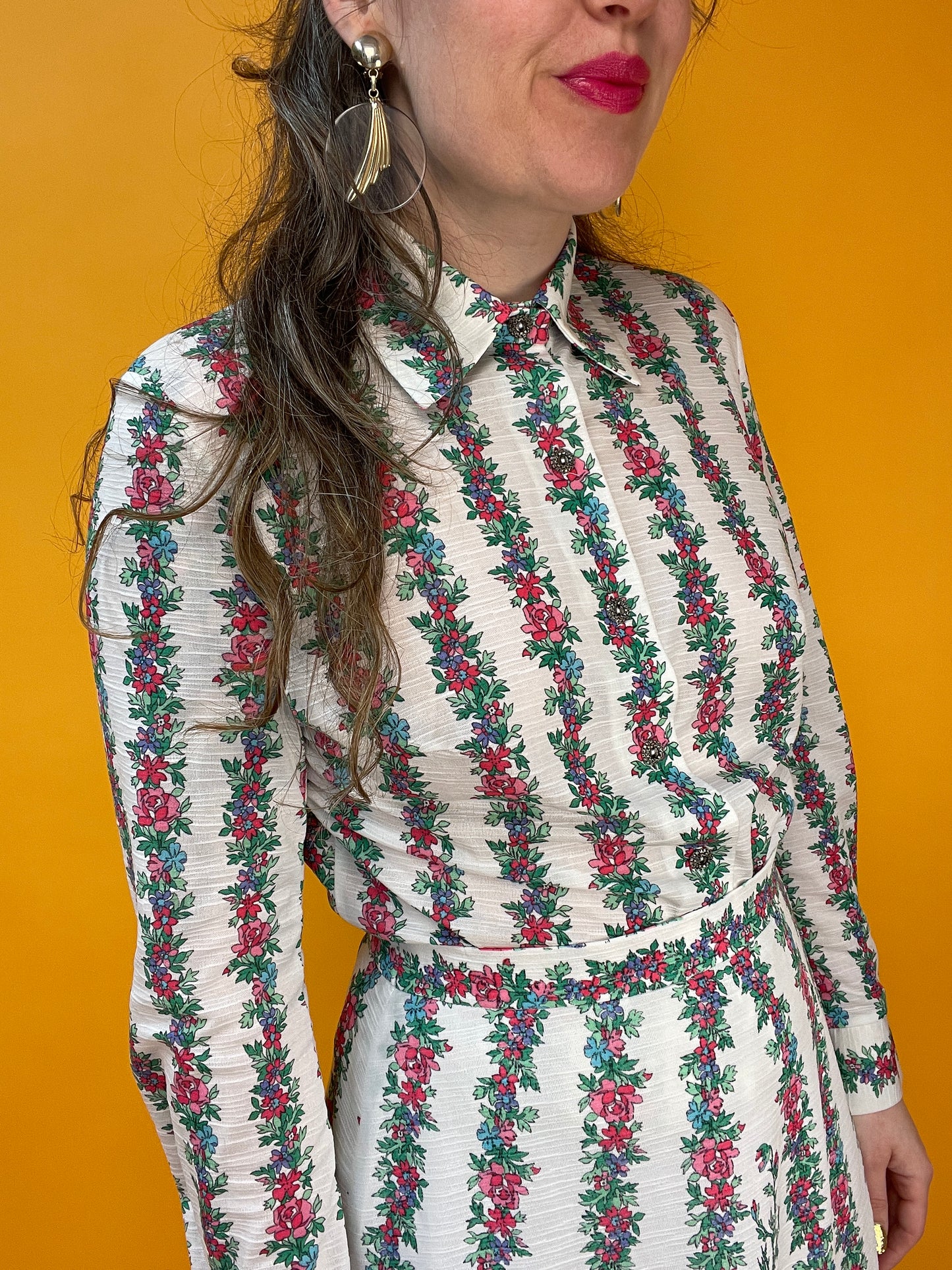 Anmutiges 70s Set mit allerschönstem Blumenprint