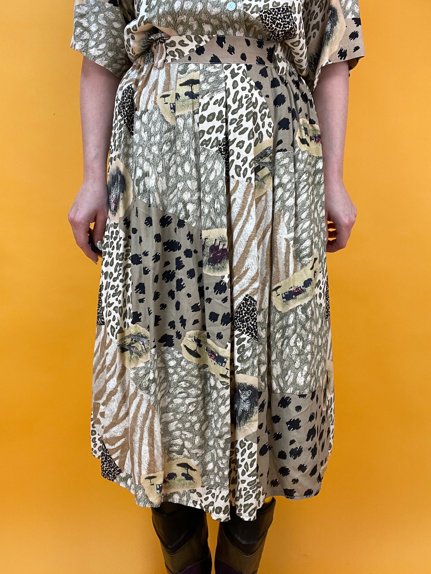 Vintage Set aus Rock und Blusenshirt im Animalprint-Patchworklook