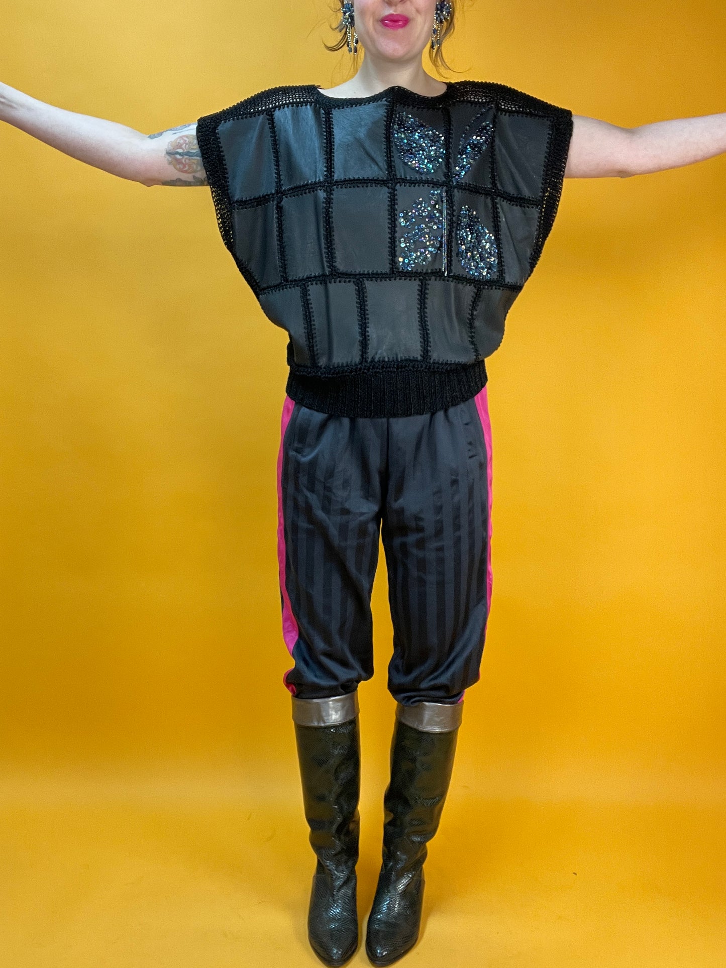 80s Patchwork Ledershirt mit Perlen- und Paillettenapplikationen