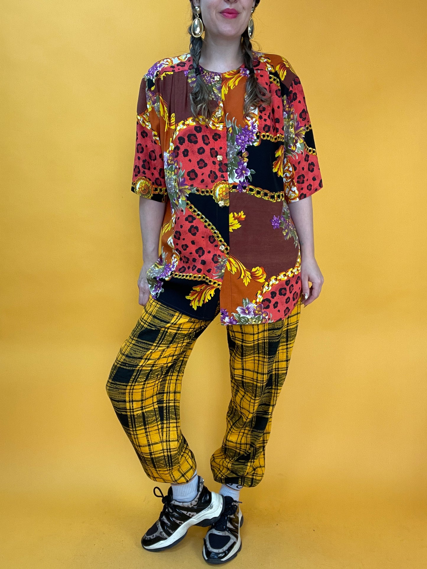 Opulent bedrucktes 80s/90s Animalprint-Barockshirt in peachy Farbkombi