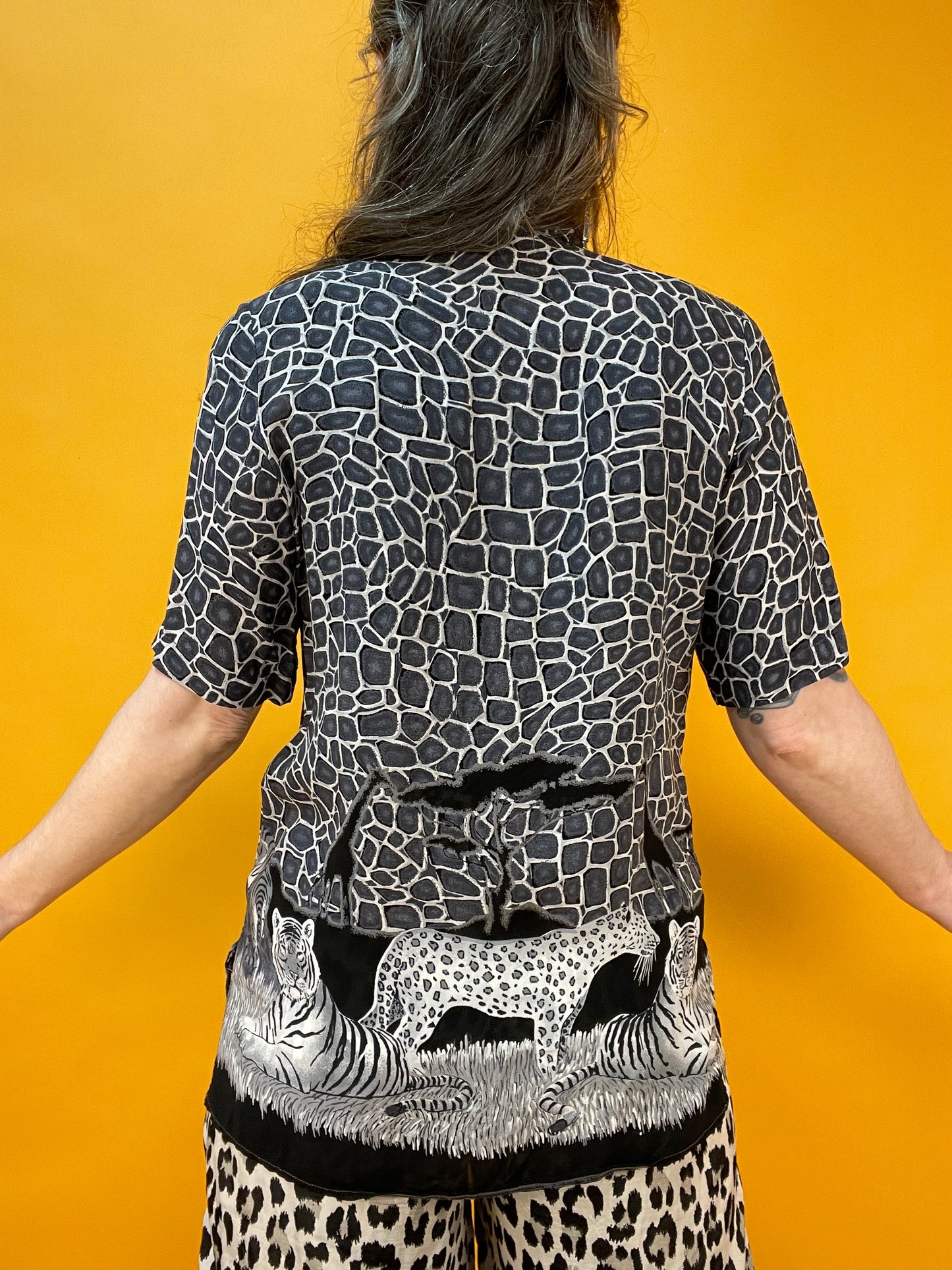 Wild bedrucktes 80s/90s Animal-Szenerie Shirt
