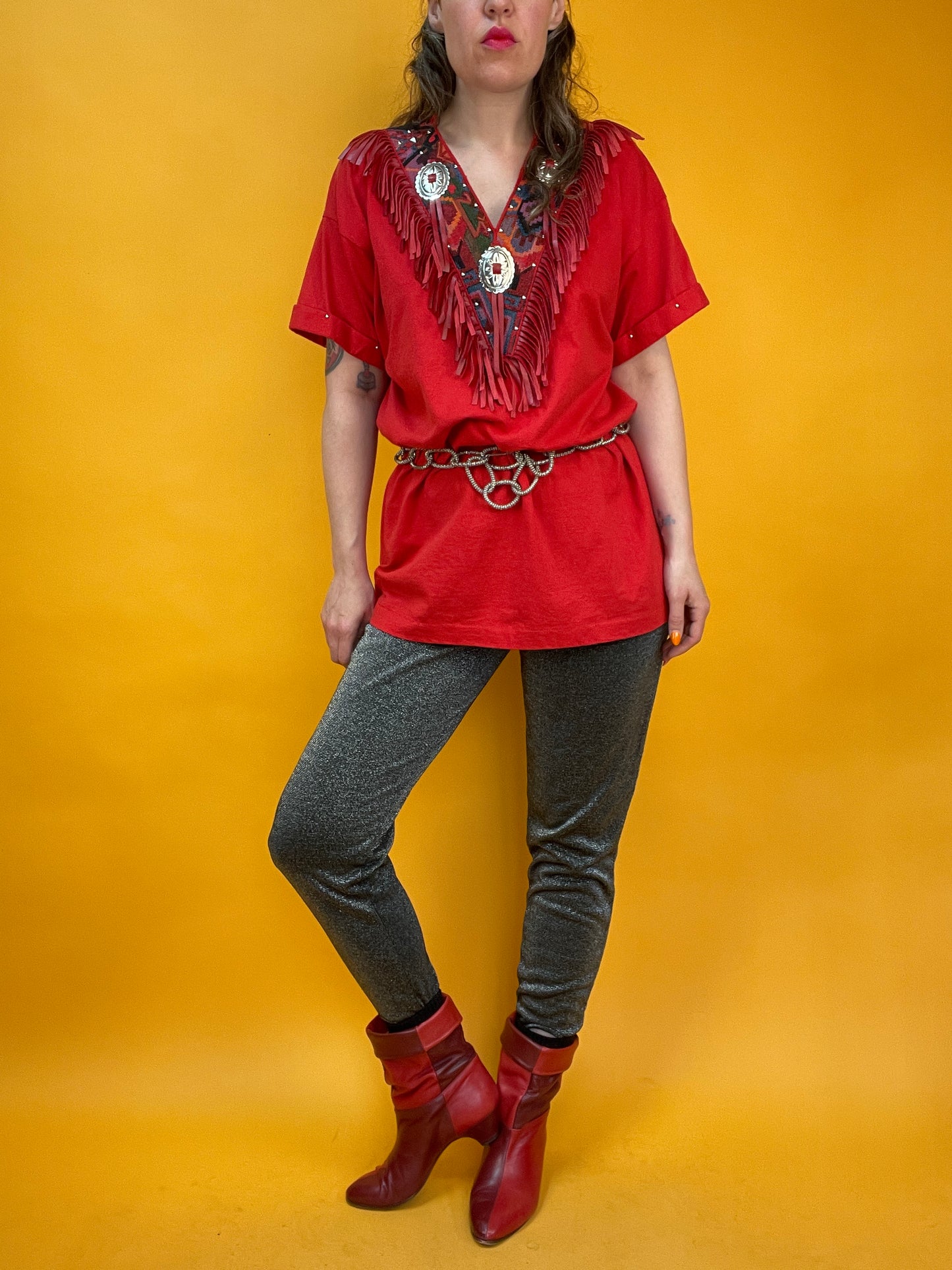 Western-T-Shirt mit Fransen und Nieten