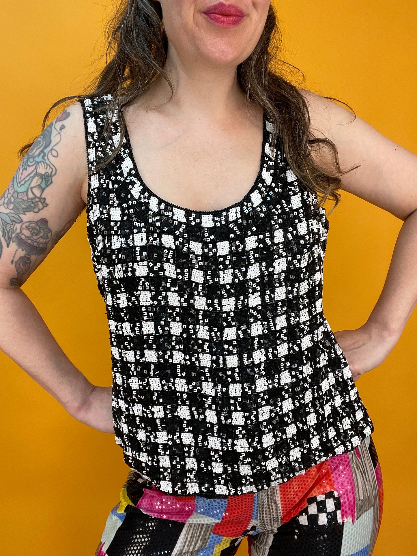 Monochromes Pailettenshirt von Frank Usher