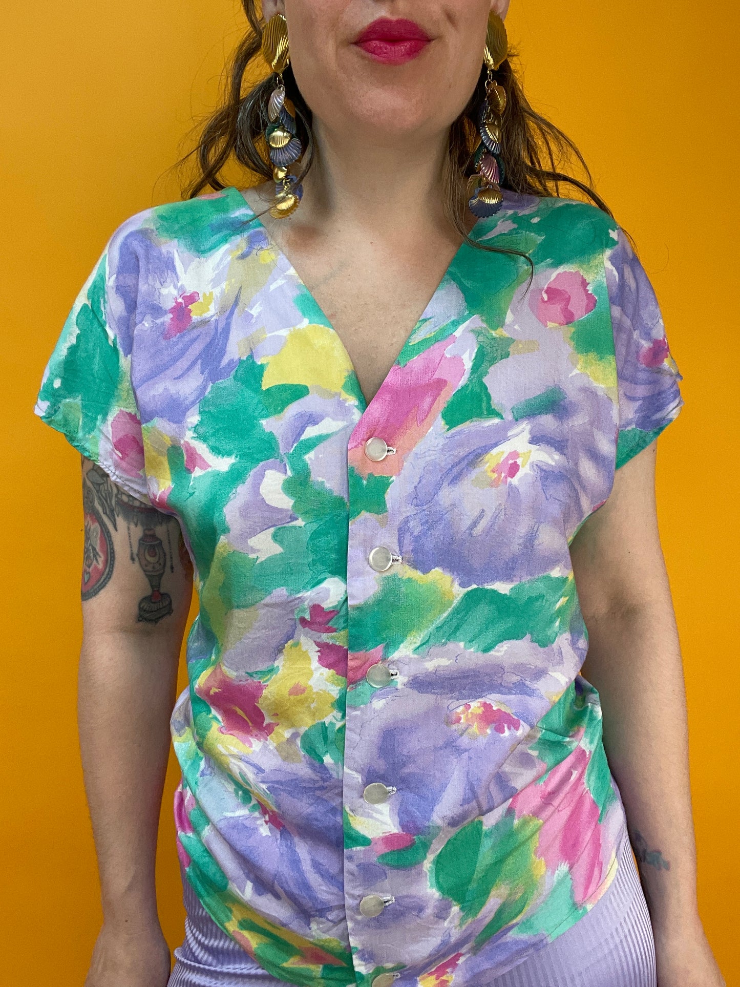 Sommerliches 80s/90s Blusenshirt mit tollem Pastellprint