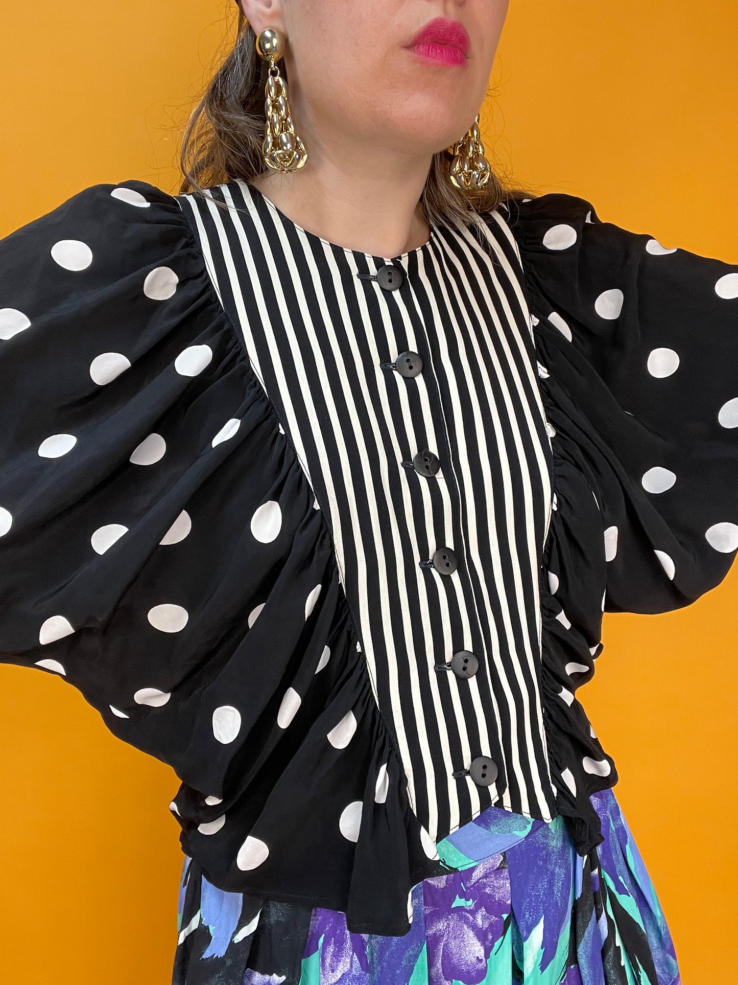 Ultracooles 80s Blusenshirt mit gerafft angesetzten Ärmeln