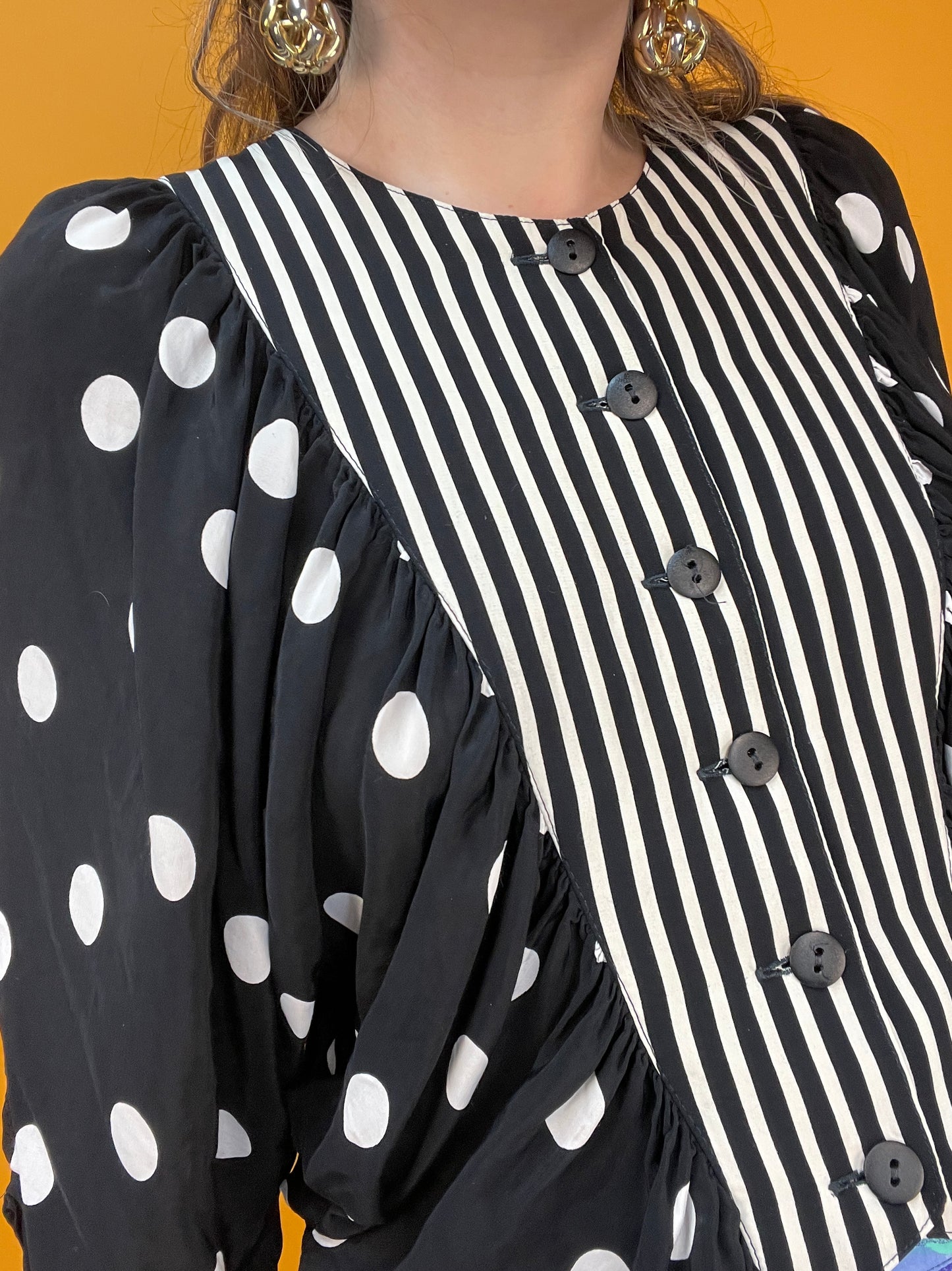 Ultracooles 80s Blusenshirt mit gerafft angesetzten Ärmeln