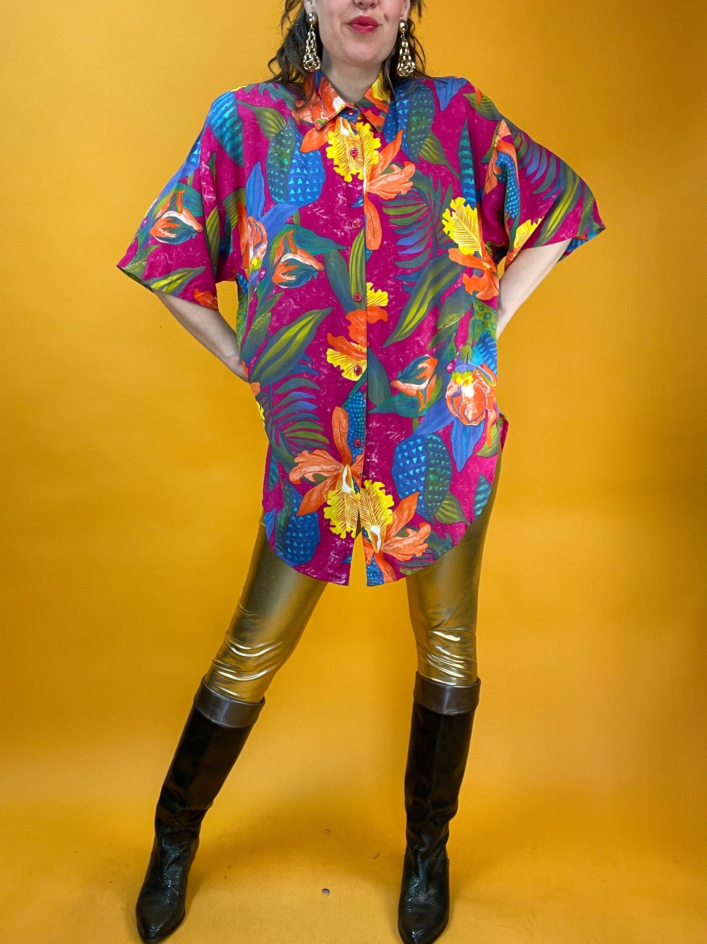 Knalliges 80s/90s Sommershirt mit exotischem Blumenprint