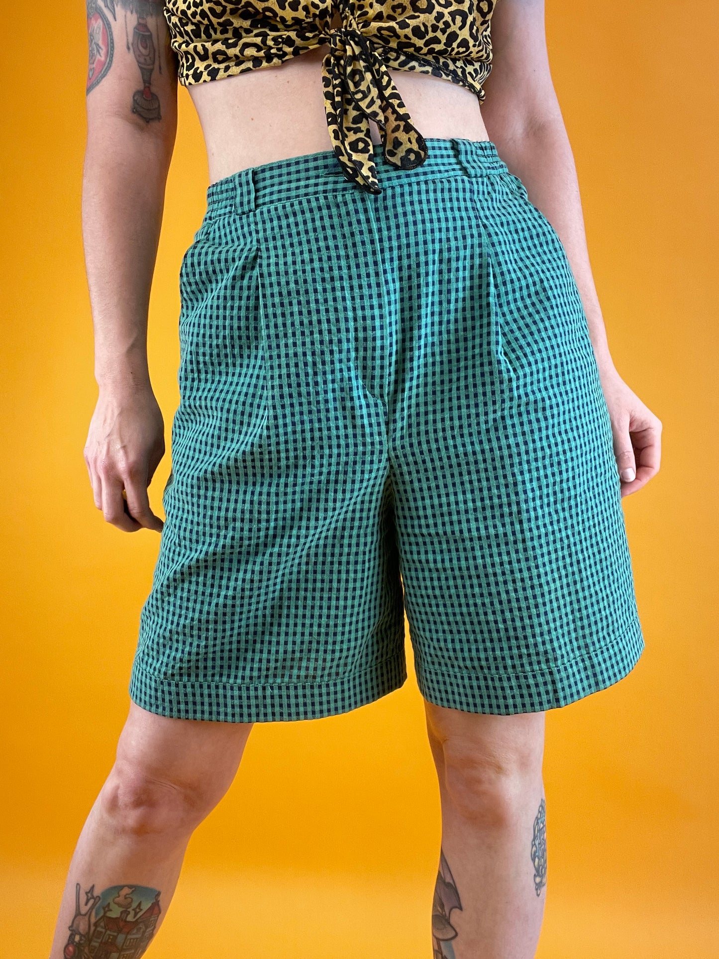 Lässige Bundfaltenshorts mit Karomuster