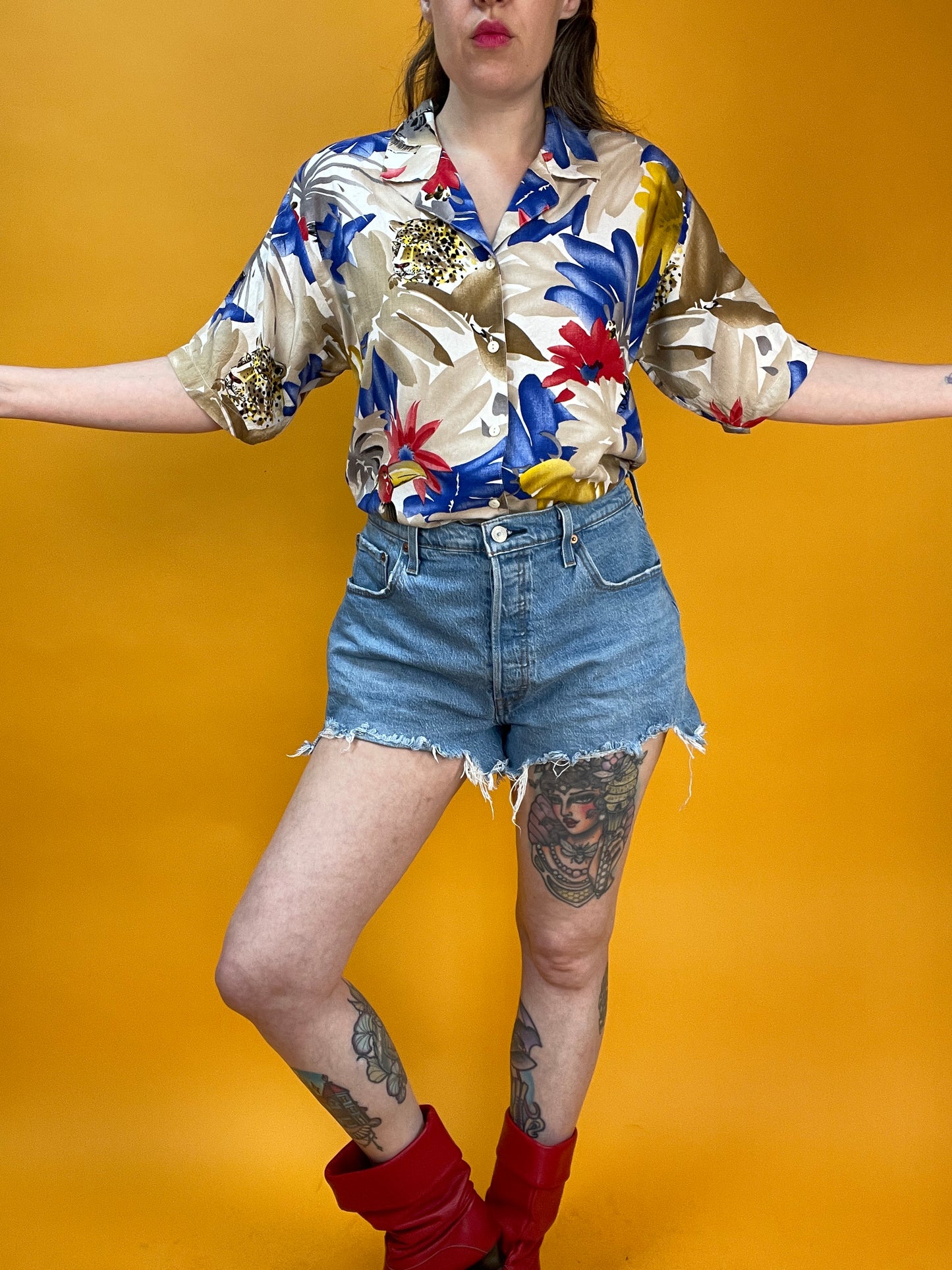 Kurze Lewis Denimshorts mit fransigen Saumkanten