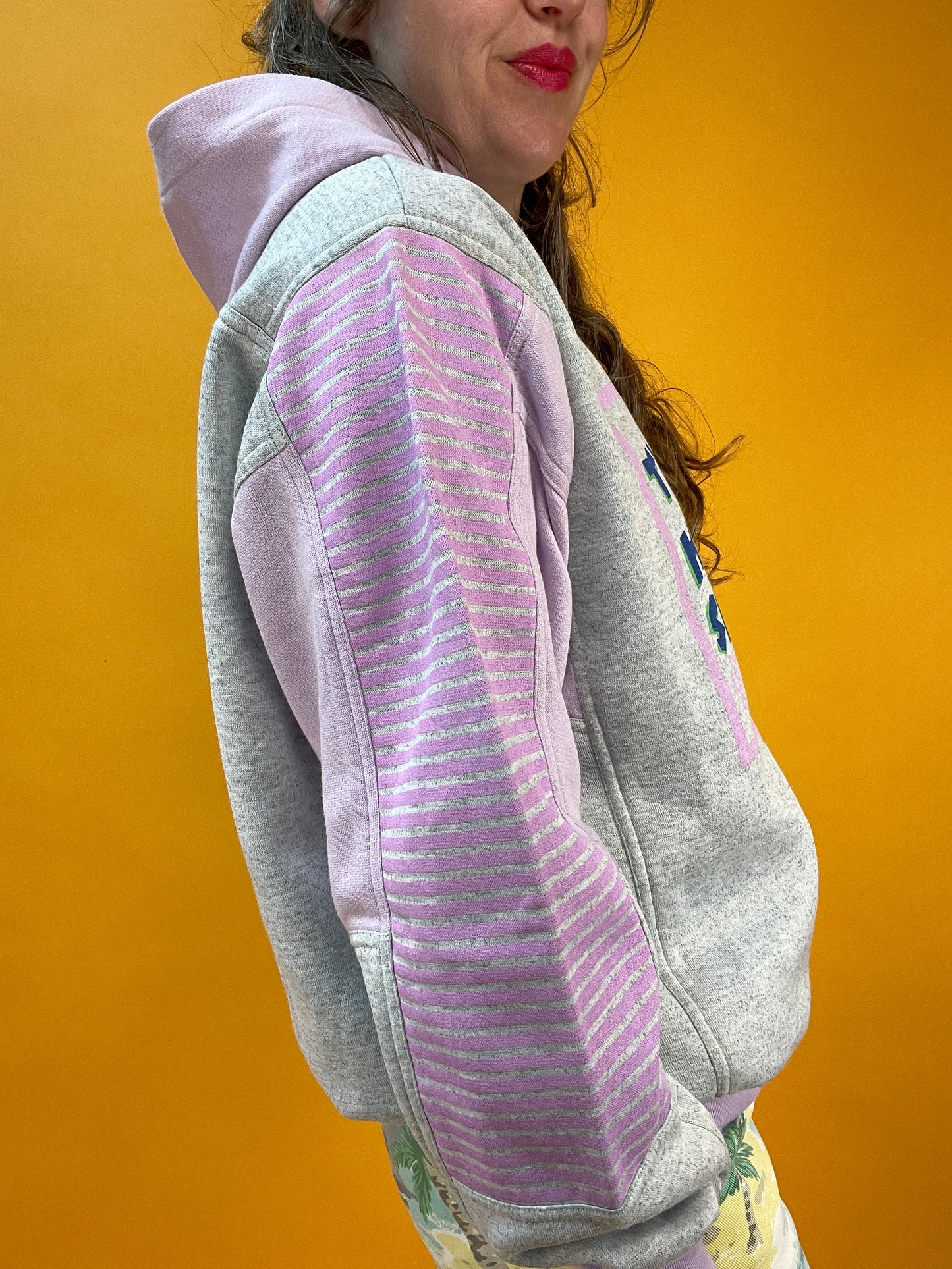 Lässiger 80s/90s Hoodie mit coolem Aufdruck