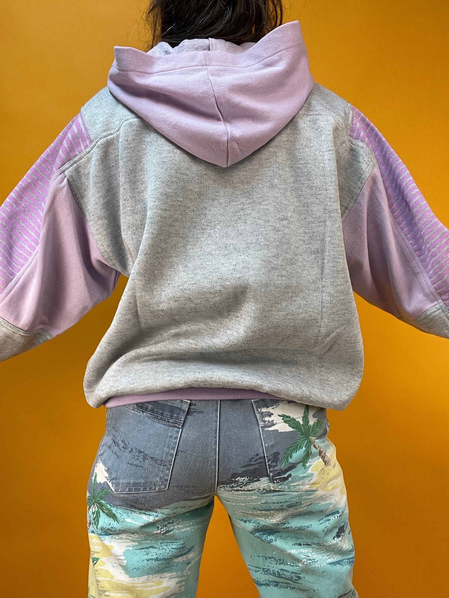 Lässiger 80s/90s Hoodie mit coolem Aufdruck