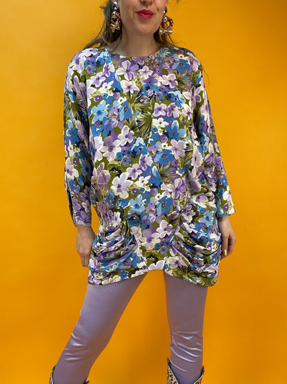 Famose 80s Longblusenkleid mit Blumenprint und Fledermausärmeln