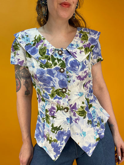 Vintage Blusenshirt mit abstraktem Blumenprint und großem Kragen