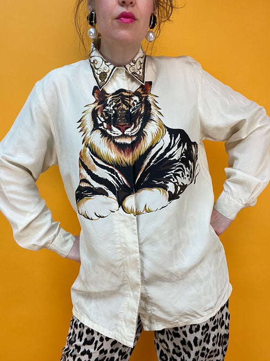 Exklusive Seidenbluse von Apart mit XXL Tiger
