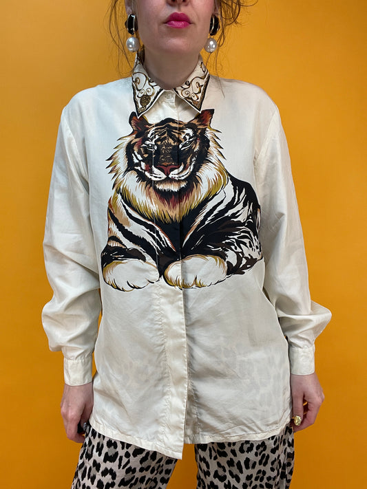 Exklusive Seidenbluse von Apart mit XXL Tiger