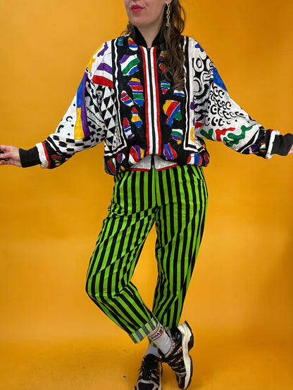 Megacoole Sommerblousonjacke mit maximalistischem 80s/90s Powerprint