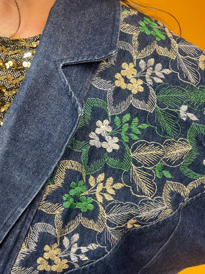 Dünne 80s Jeansjacke mit goldglänzender Blumenbestickung