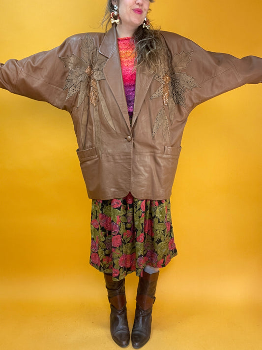 Cognacbraune 80s Lederjacke mit fetten Applikationen