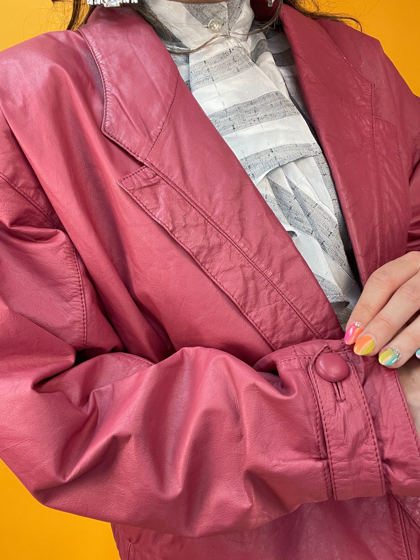 Lässige altrosa Lederbomberjacke aus den 80s