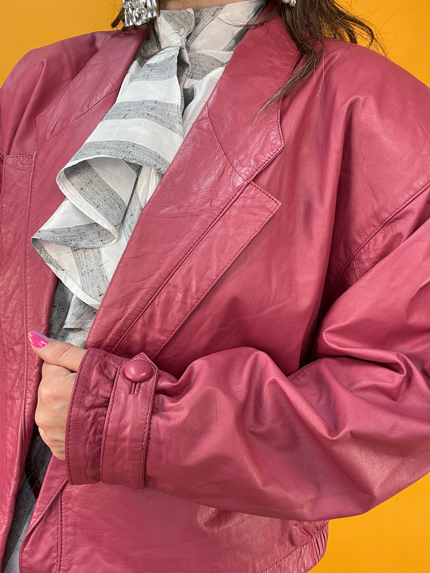Lässige altrosa Lederbomberjacke aus den 80s